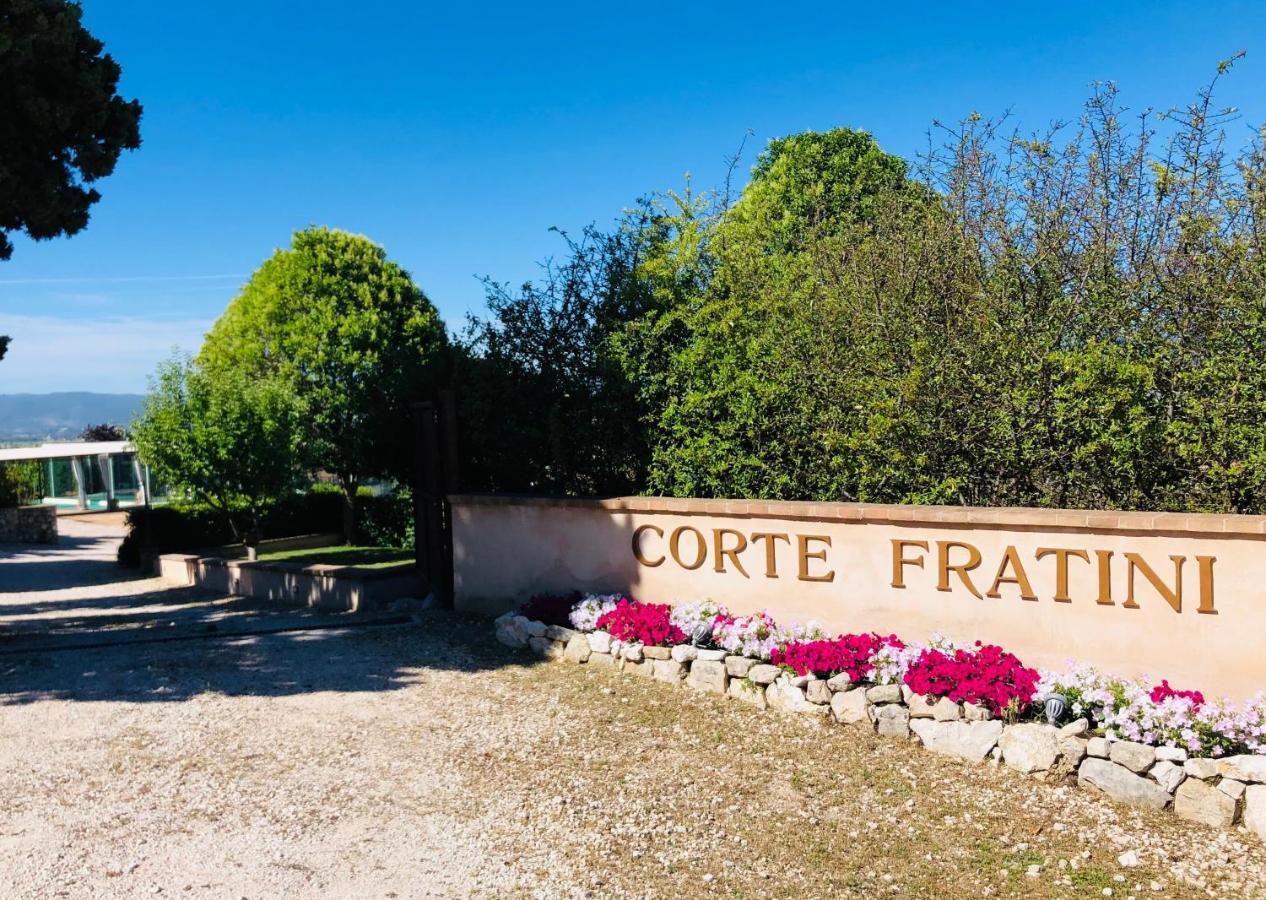 Corte Fratini Appartamenti تريفي المظهر الخارجي الصورة